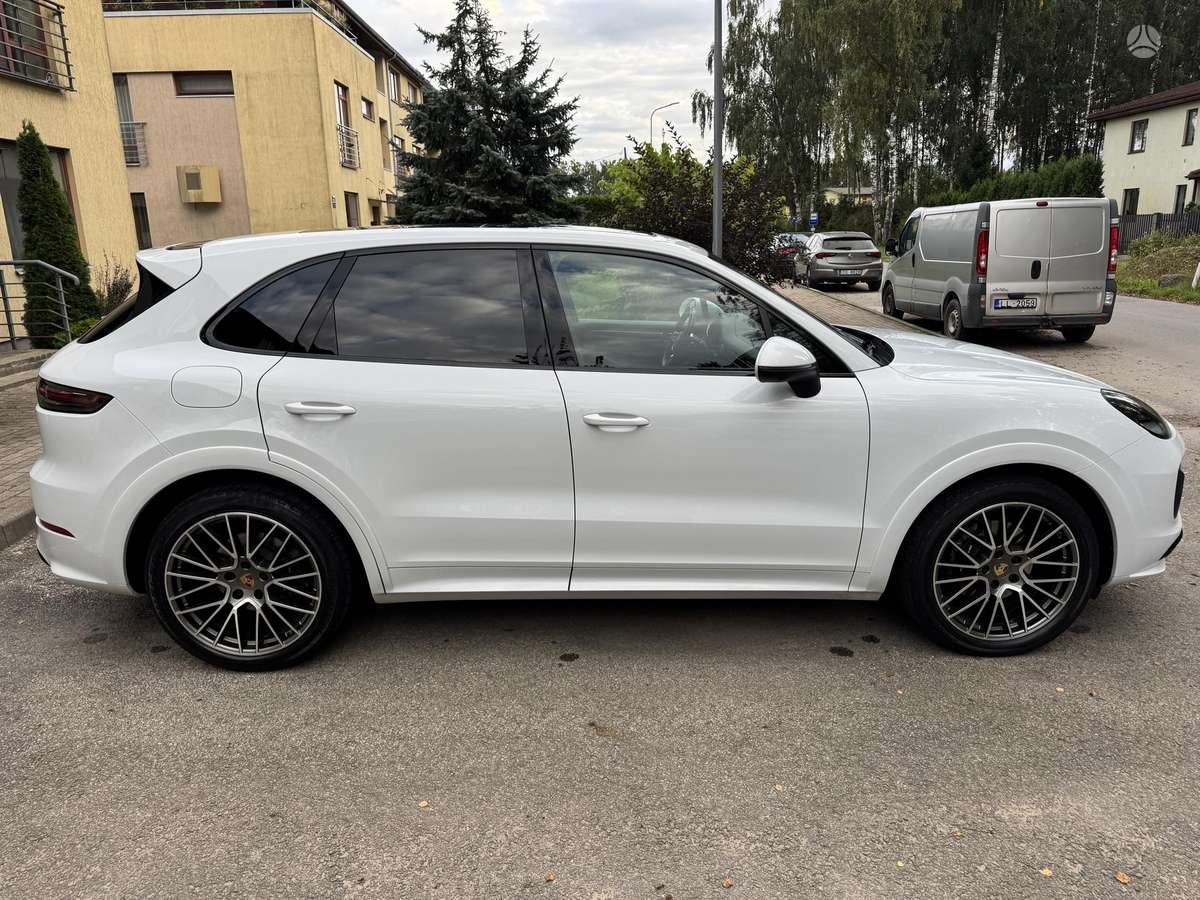 Porsche Cayenne - 7