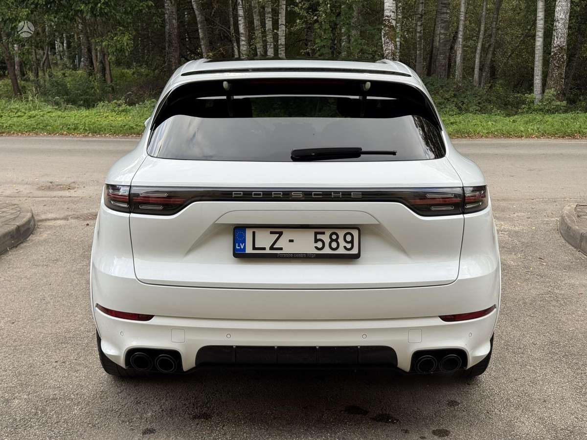 Porsche Cayenne - 5