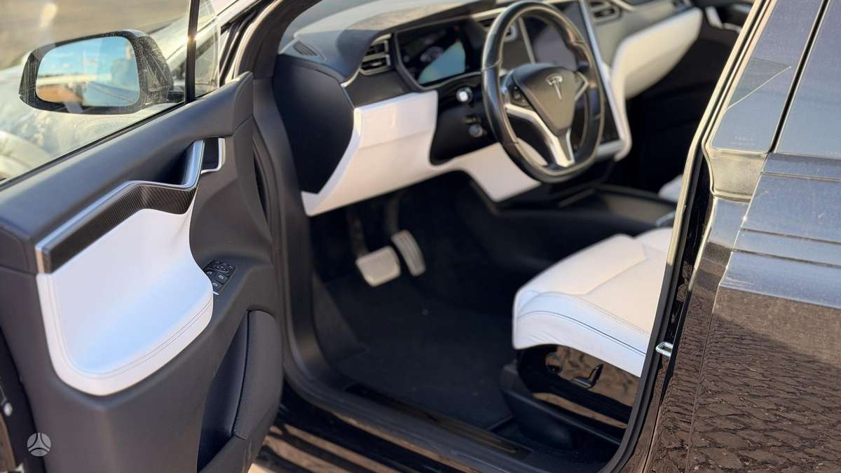 Tesla Model X, 100 kWh, hečbekas