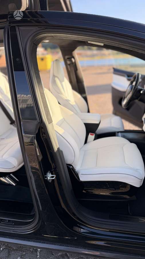 Tesla Model X, 100 kWh, hečbekas