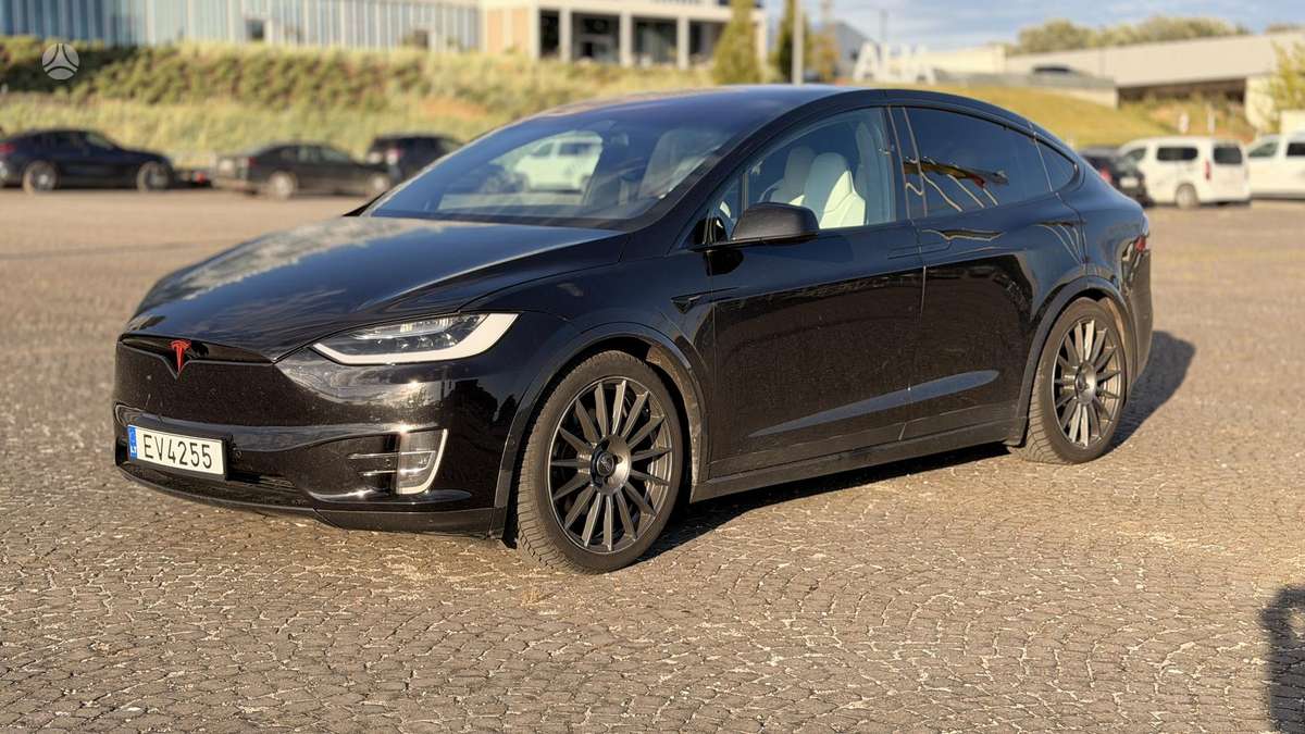 Tesla Model X, 100 kWh, hečbekas