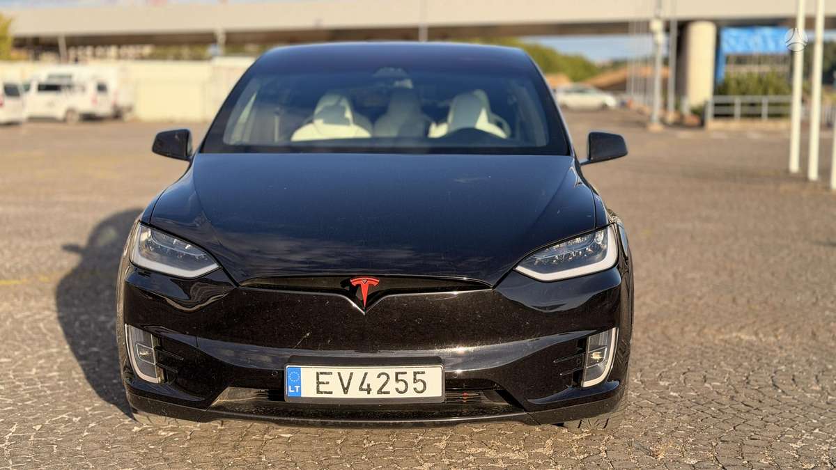 Tesla Model X, 100 kWh, hečbekas