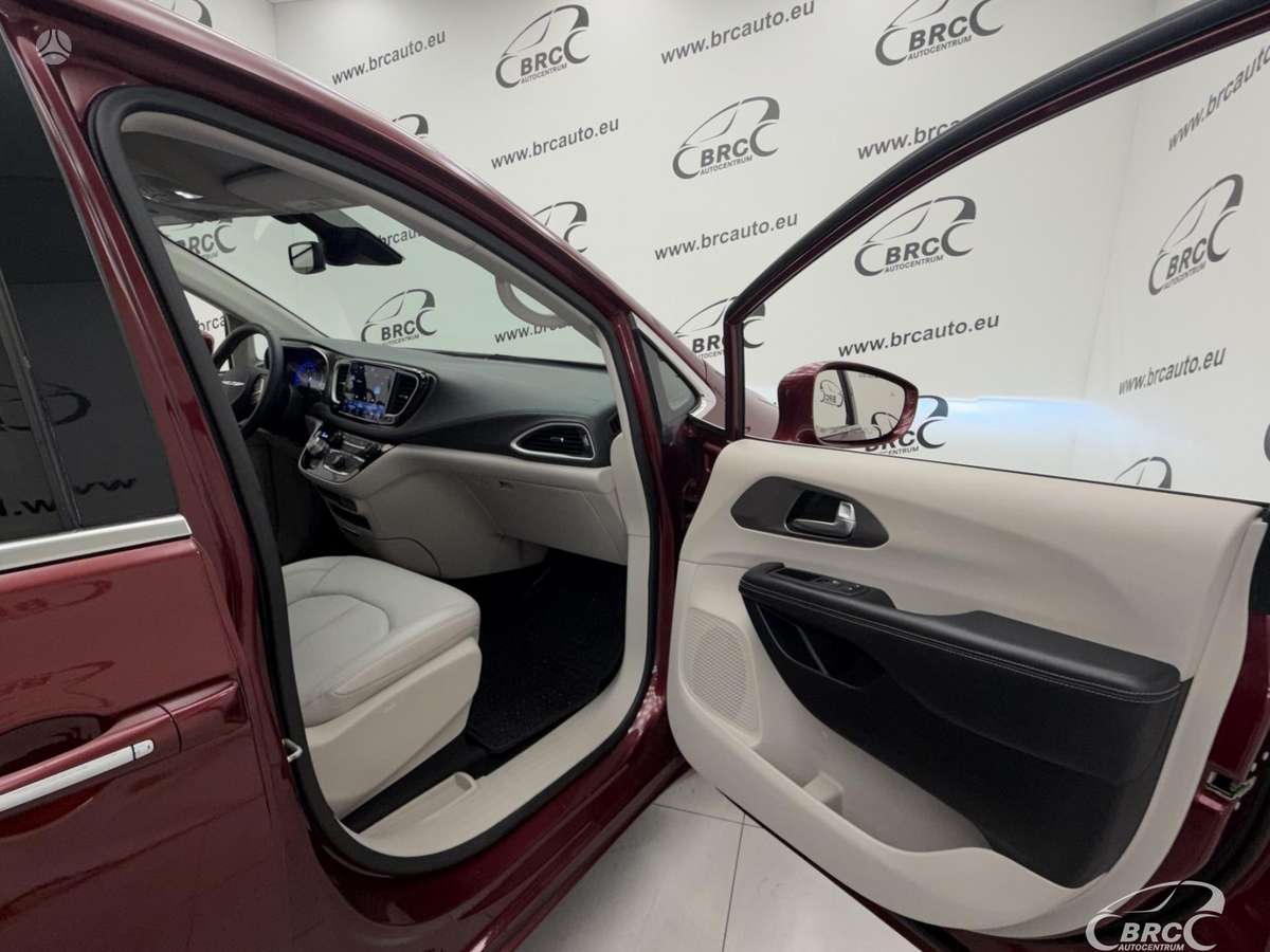 Chrysler Pacifica, 3.6 l., Минивэн