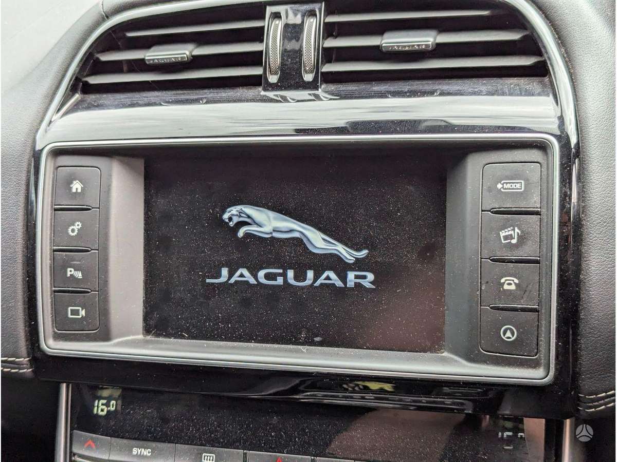 Jaguar XE двигатель