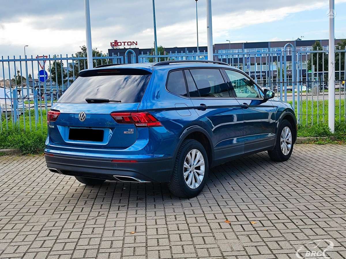 Volkswagen Tiguan - 3