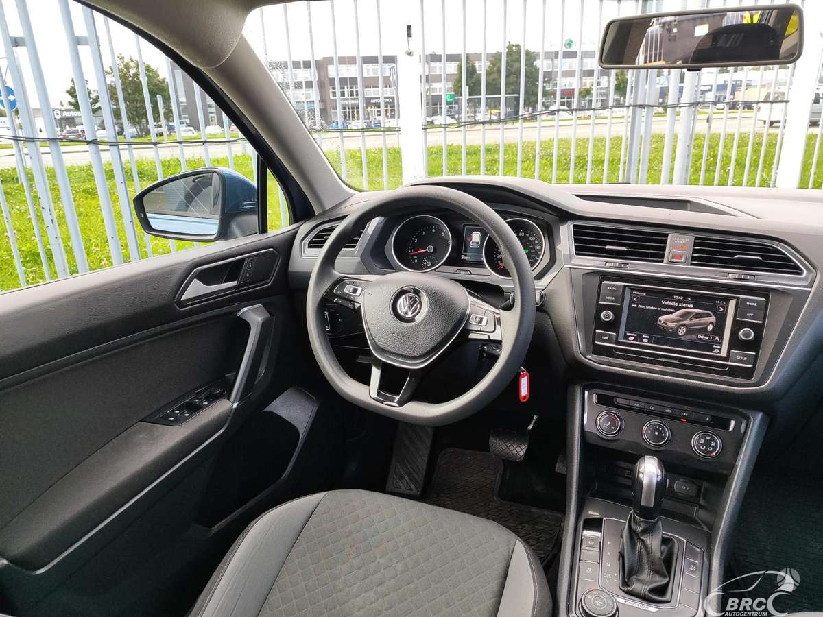 Volkswagen Tiguan - 4