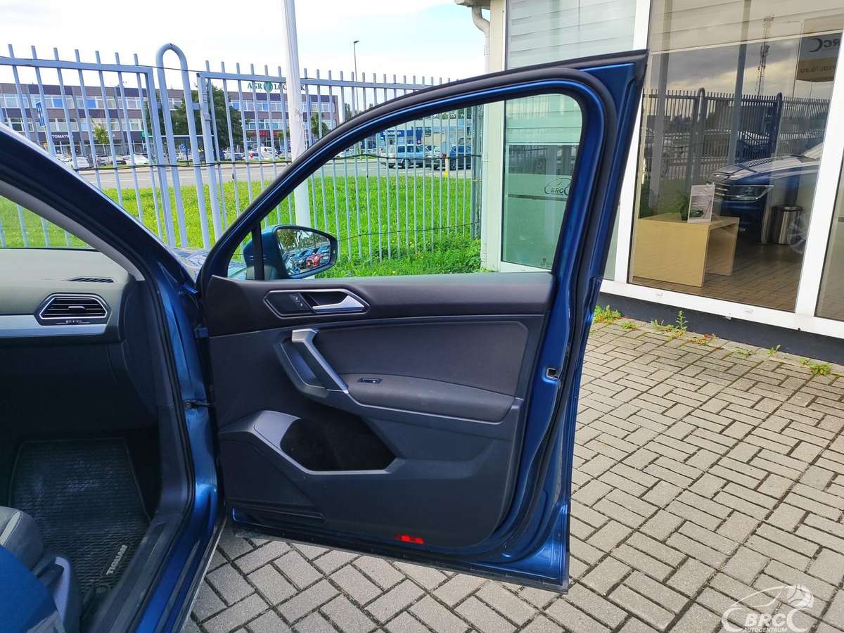 Volkswagen Tiguan - 7