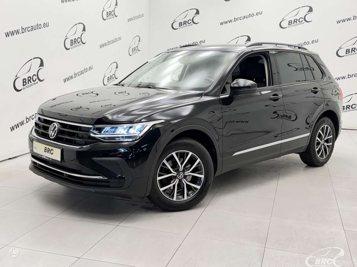 Volkswagen Tiguan - 1