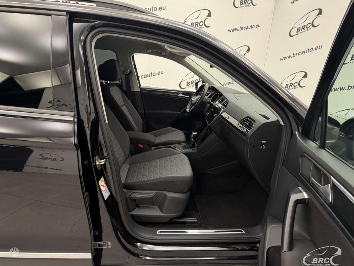 Volkswagen Tiguan - 5