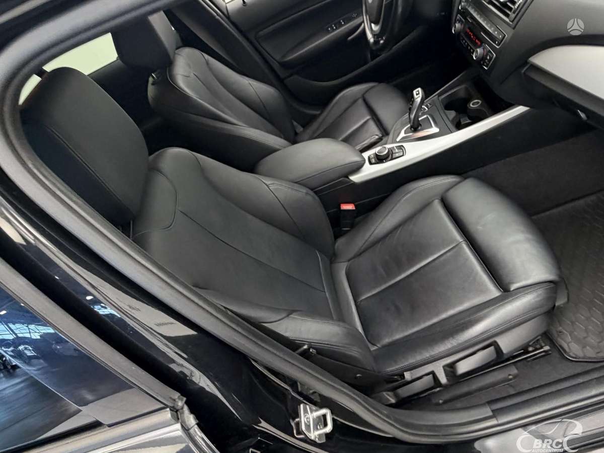 BMW 120, 2.0 l., hatchback