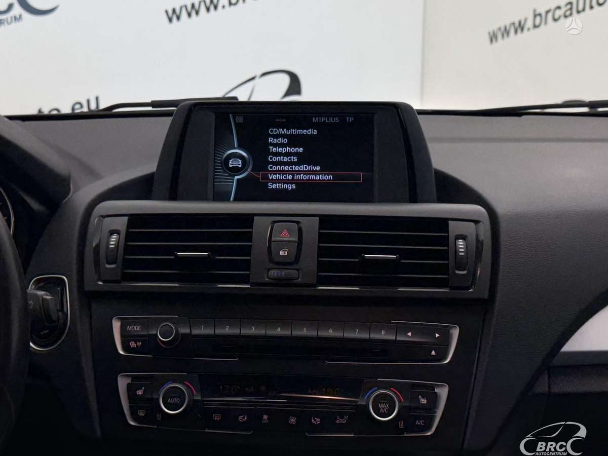 BMW 120, 2.0 l., hatchback
