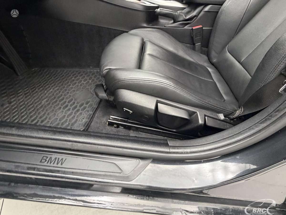 BMW 120, 2.0 l., hatchback