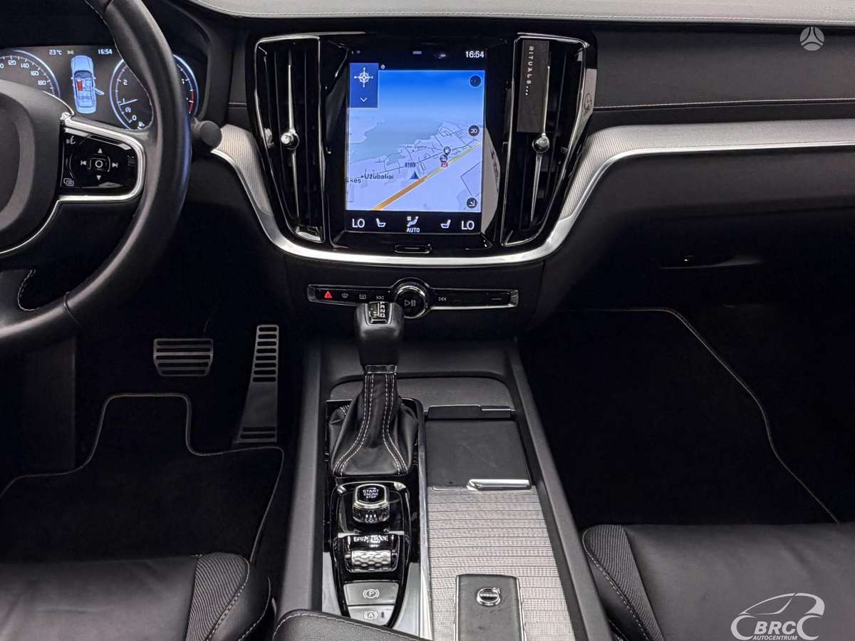 Volvo S60, 2.0 l., Седан