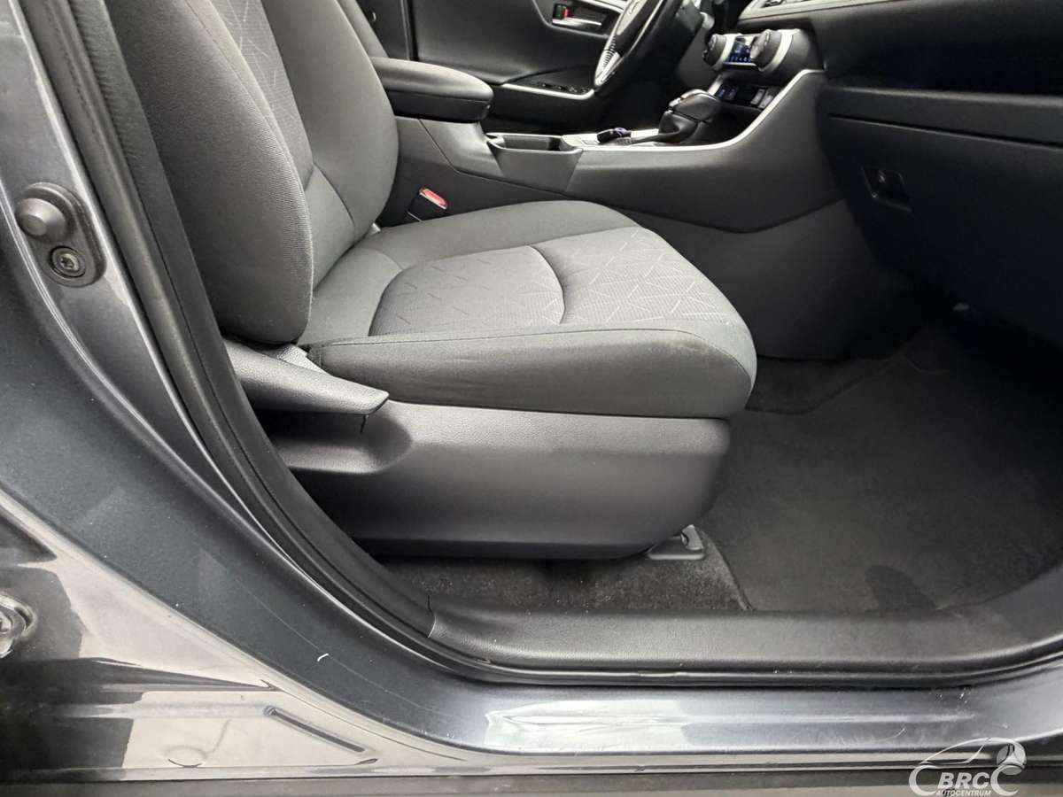 Toyota RAV4 - 7