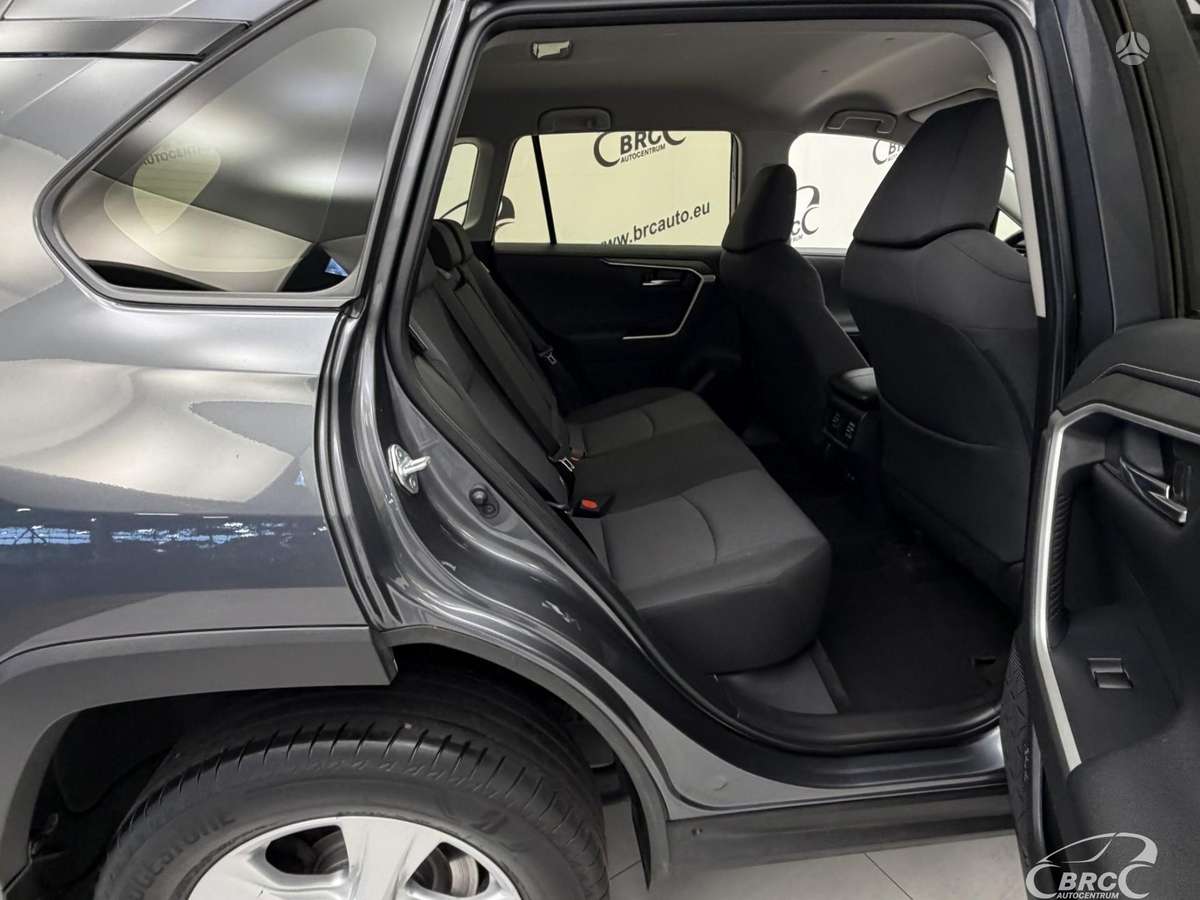Toyota RAV4 - 10