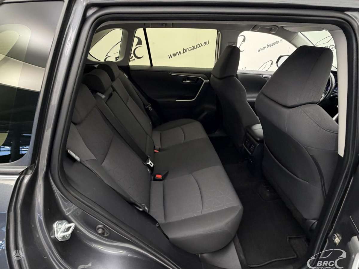 Toyota RAV4 - 11