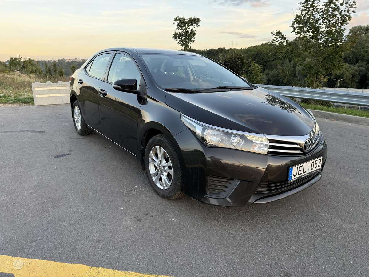 Toyota Corolla - 3