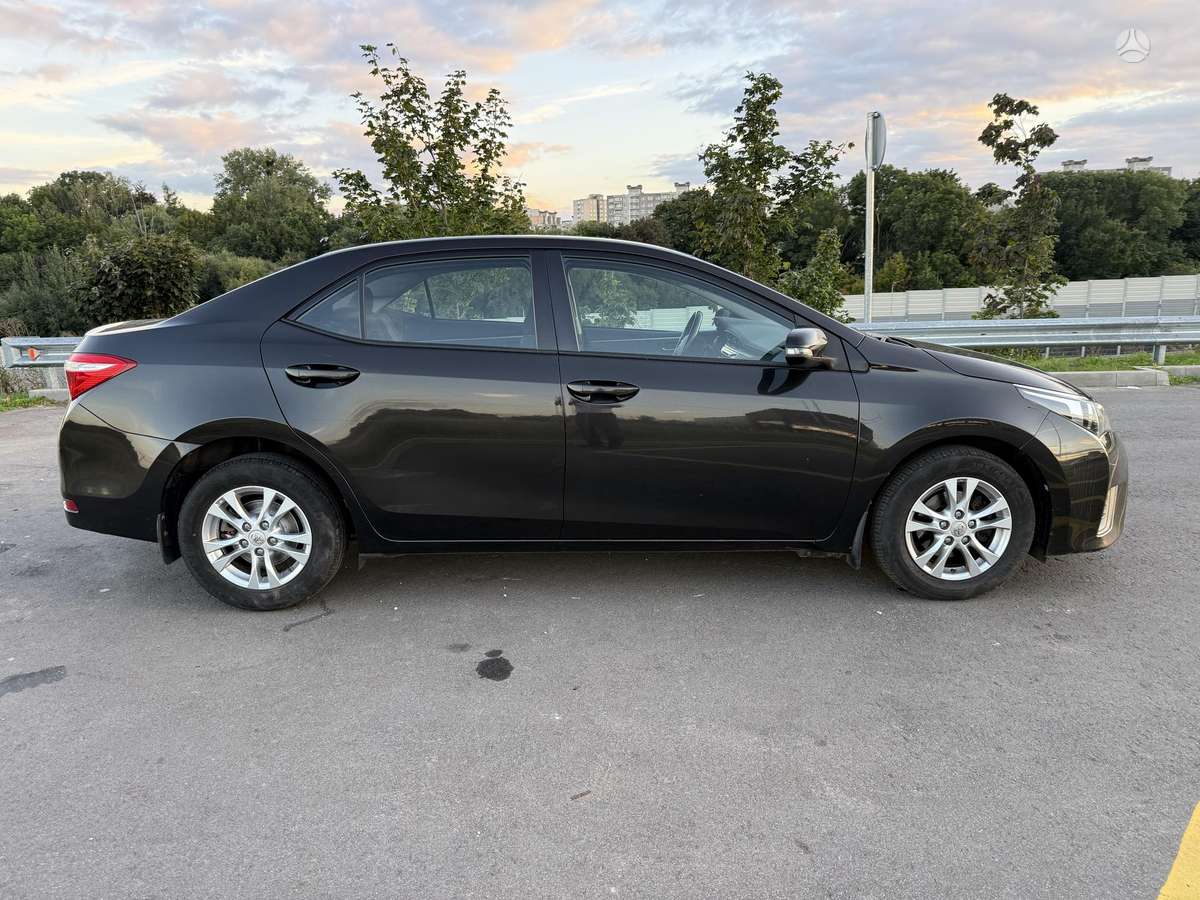 Toyota Corolla - 6