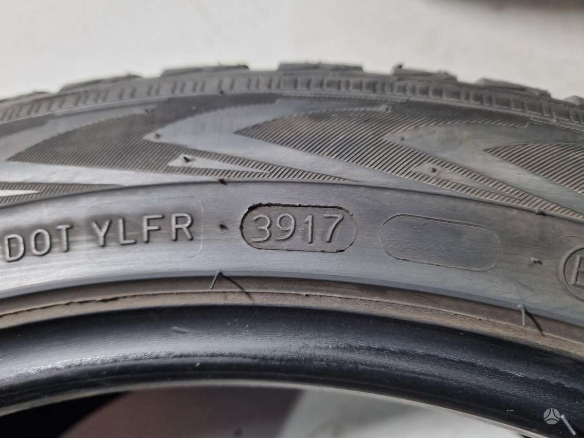 Nokian 5mm, всесезонные 225/45 R18