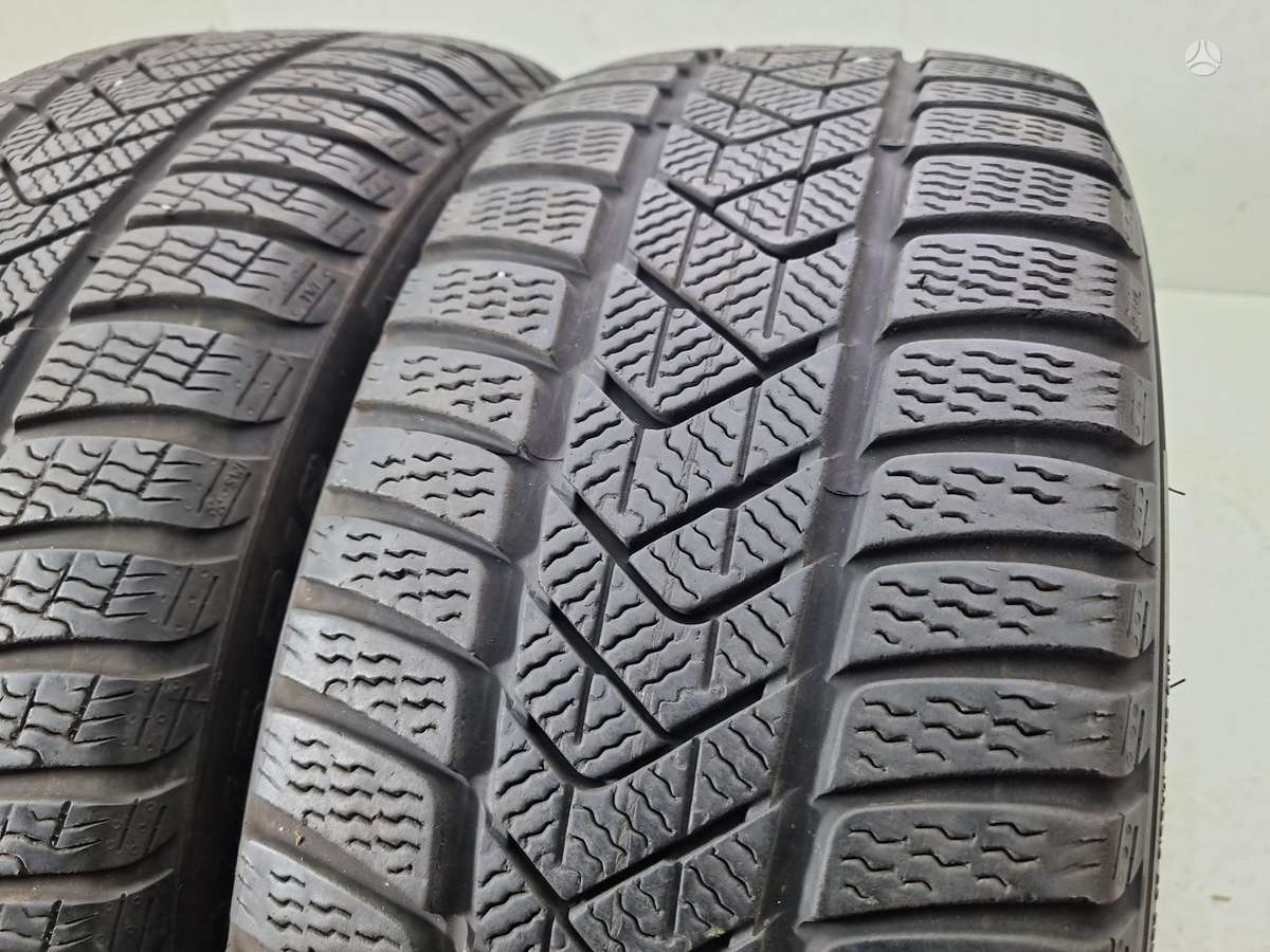 Pirelli 6-7mm, 2022m, всесезонные 225/45 R18