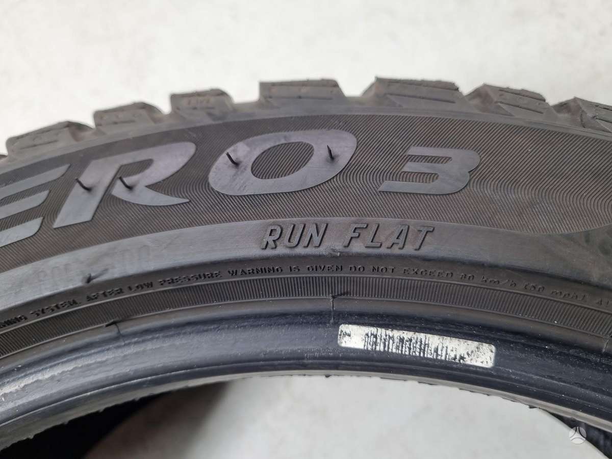 Pirelli 6-7mm, 2022m, всесезонные 225/45 R18