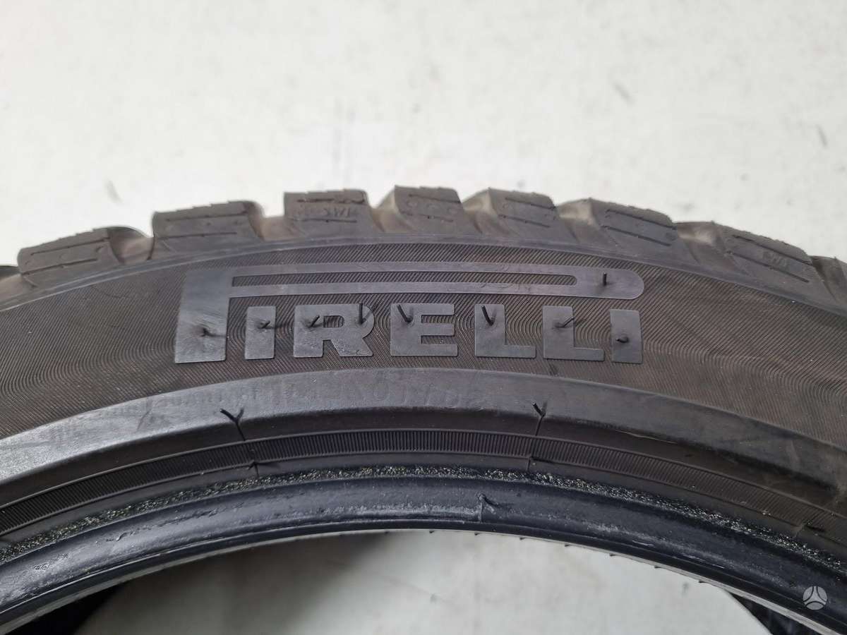 Pirelli 6-7mm, 2022m, winter 225/45 R18