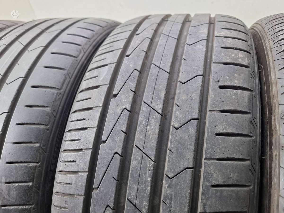 Hankook 5-6mm, vasarinės 225/40 R18