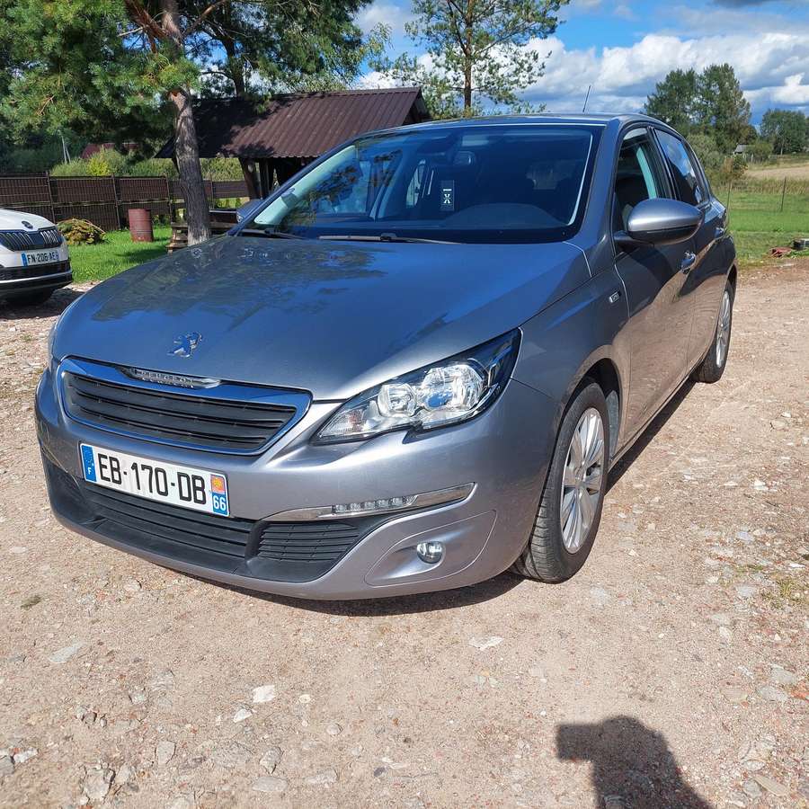 Peugeot 308 - 1