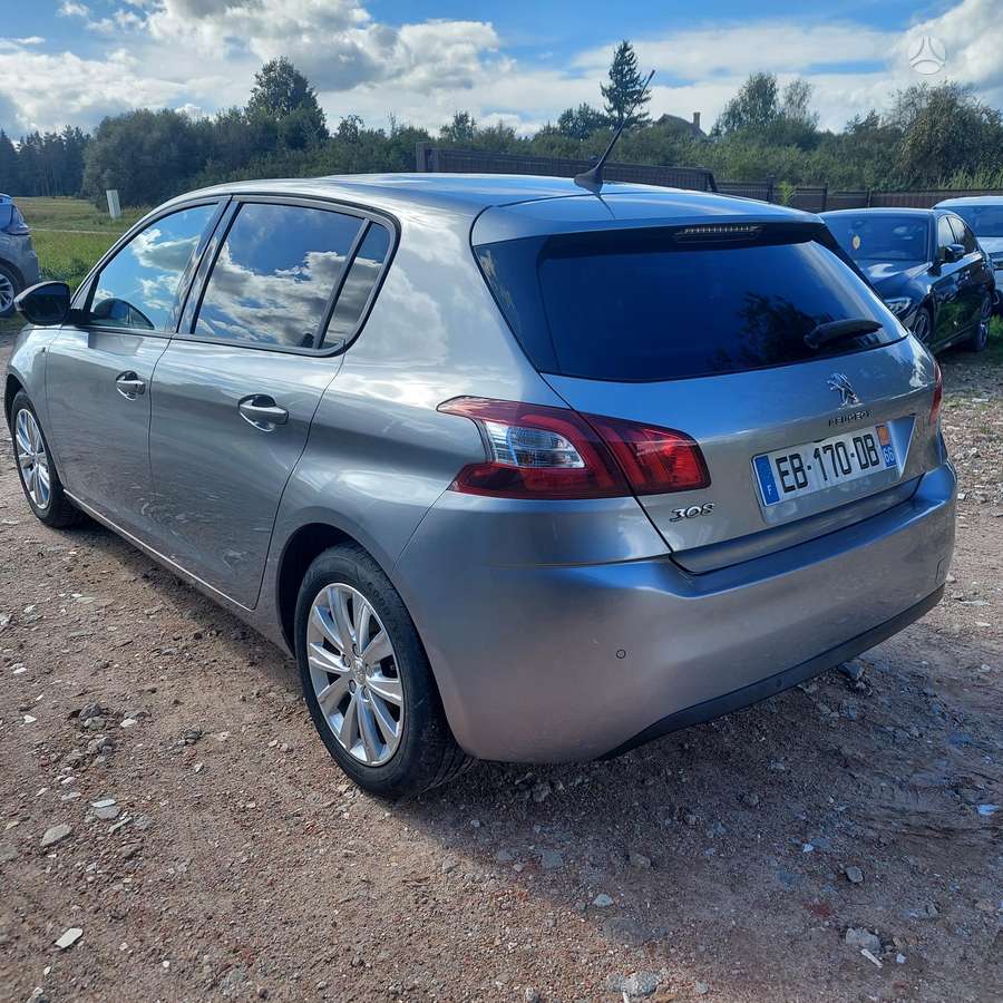 Peugeot 308 - 5
