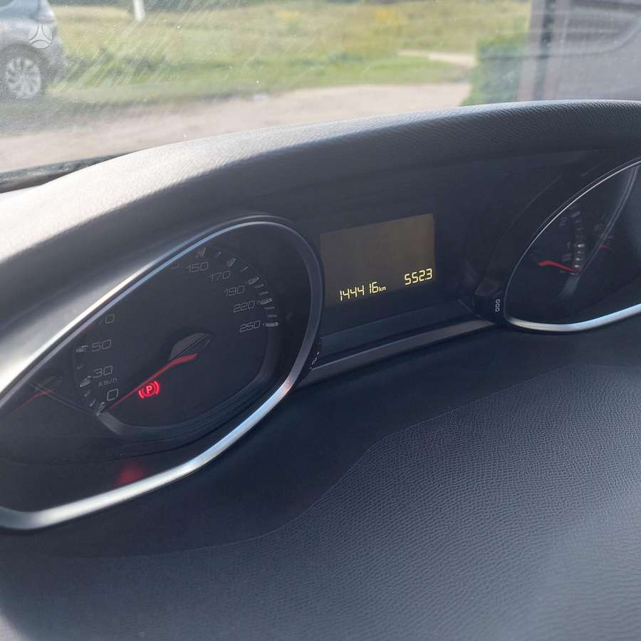 Peugeot 308 - 11