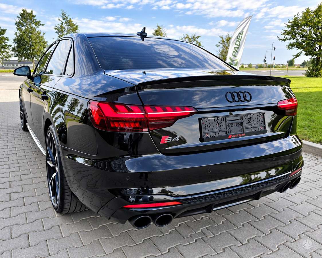Audi S4, 3.0 l., Седан