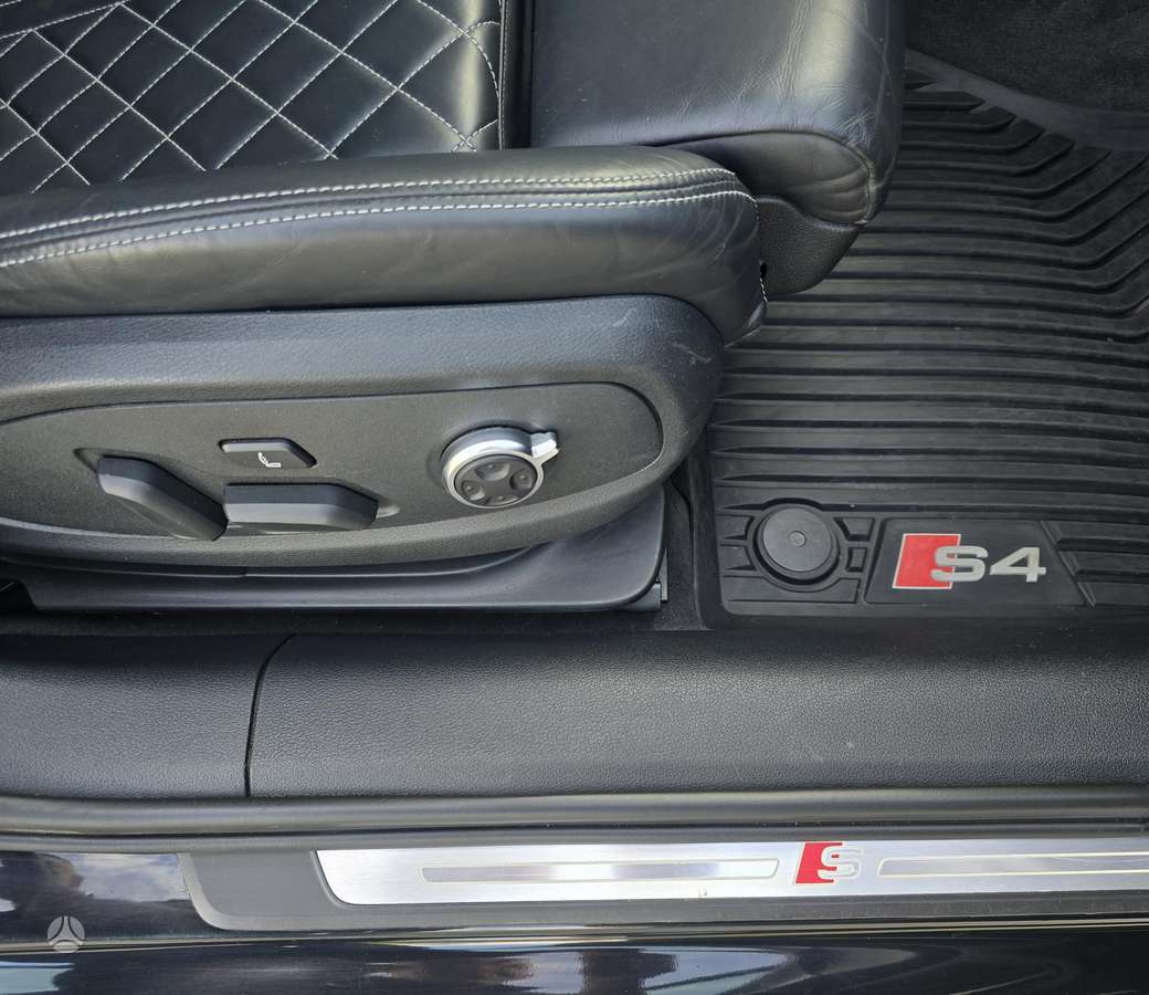 Audi S4, 3.0 l., Седан
