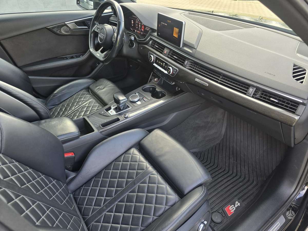 Audi S4, 3.0 l., Седан