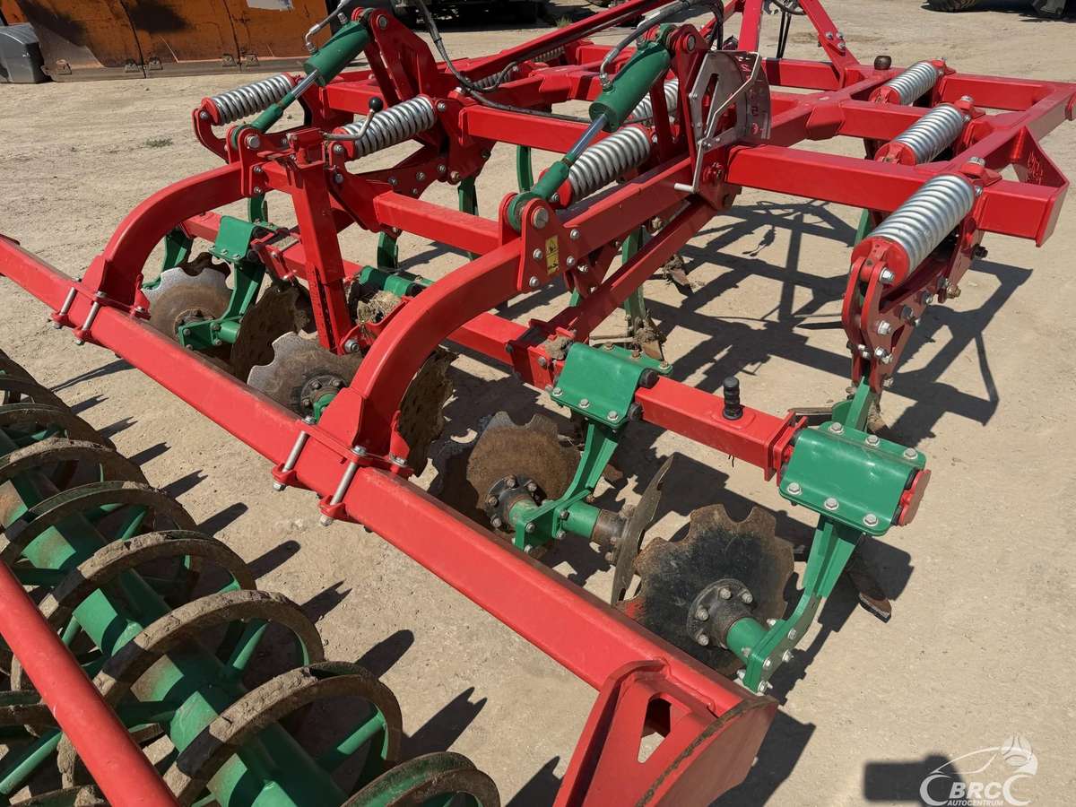 AGRO-MASZ Runner30, scrapers, scrubbers