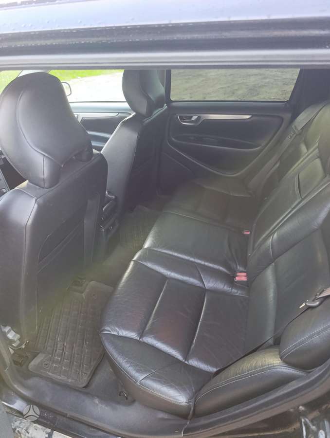 Volvo V70, 2.4 l., wagon