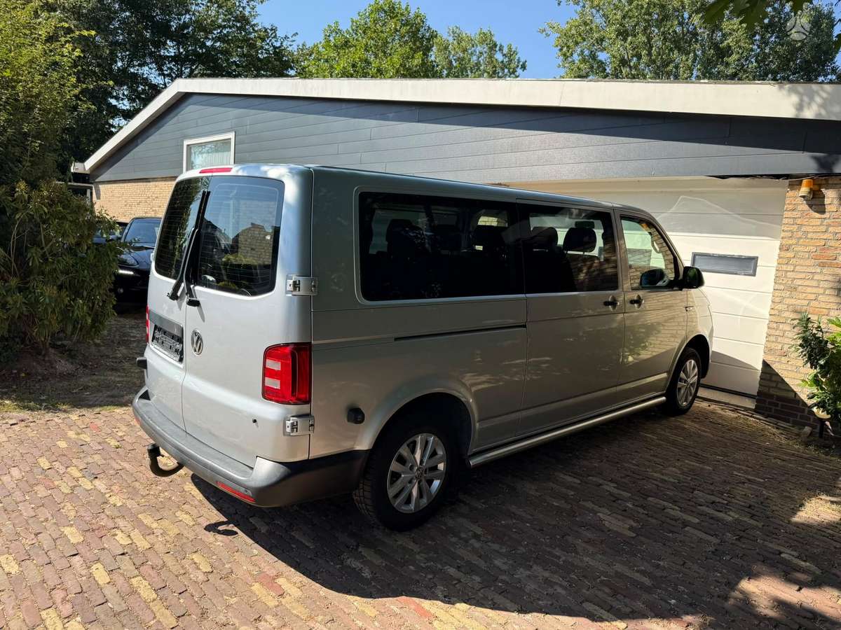 Volkswagen Transporter - 1