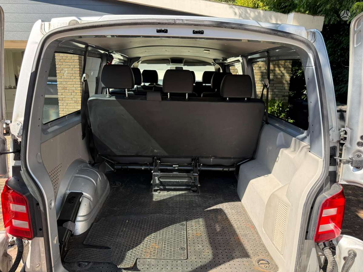 Volkswagen Transporter - 9