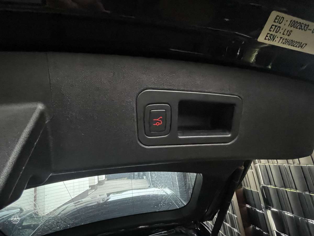 Tesla Model S, 85 kWh, saloon / sedan