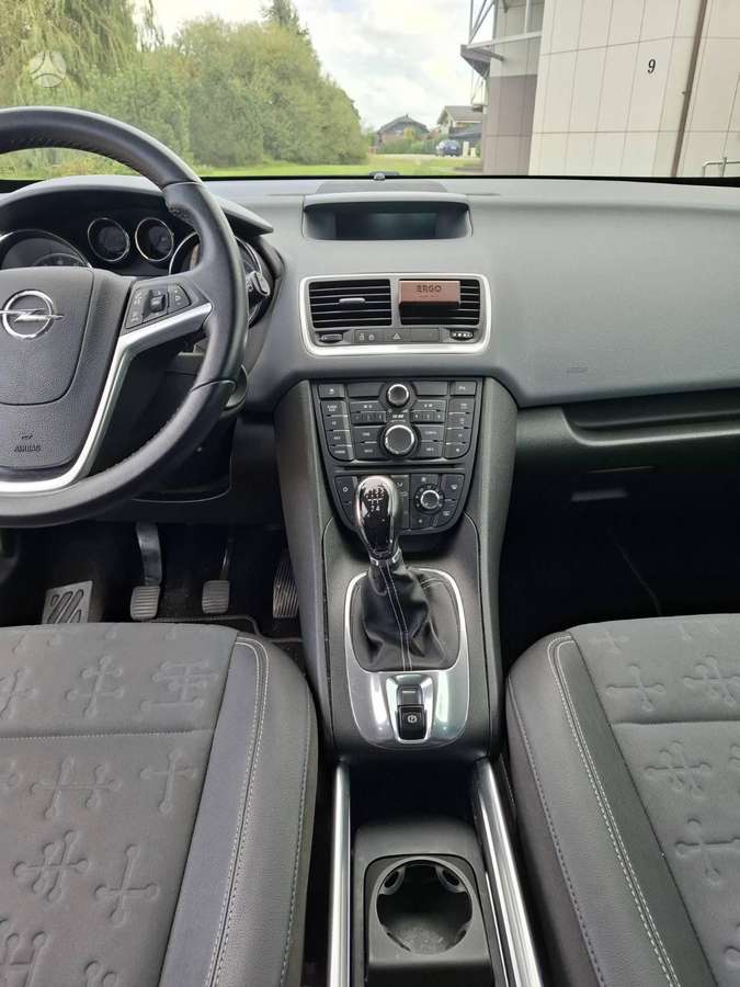 Opel Meriva, 1.4 l., Минивэн