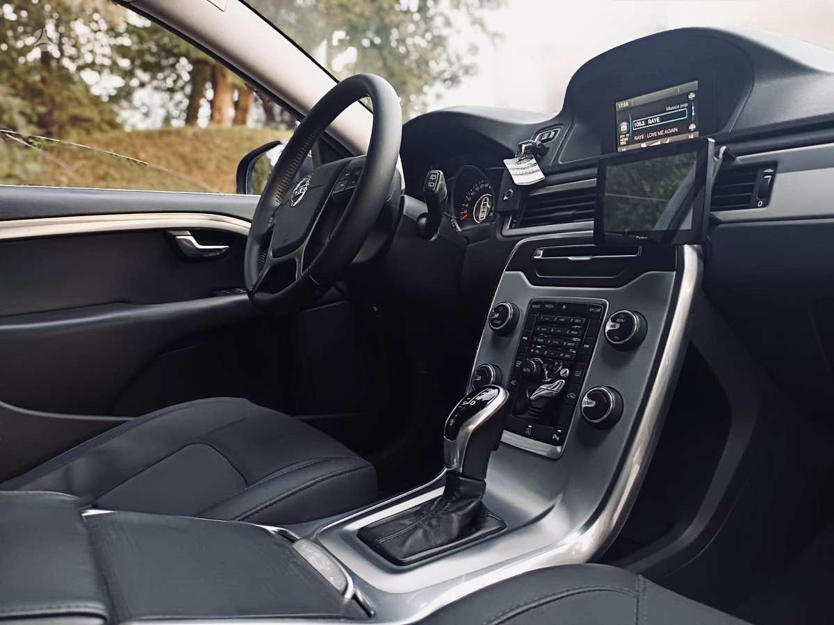 Volvo V70, 2.0 l., Универсал