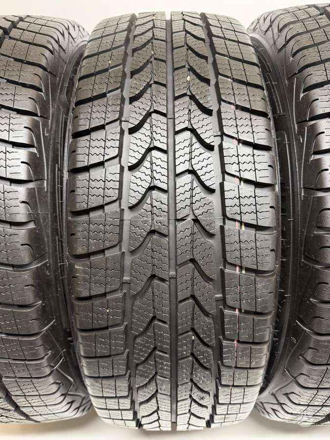 Goodyear UltraGrip Cargo 100%, winter 215/60 R17