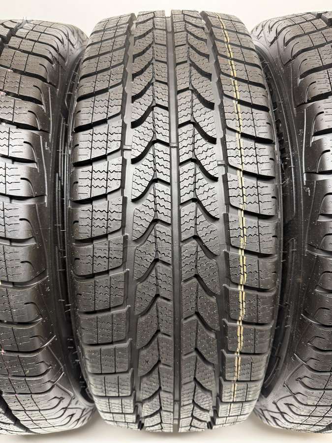 Goodyear UltraGrip Cargo 100%, winter 215/60 R17