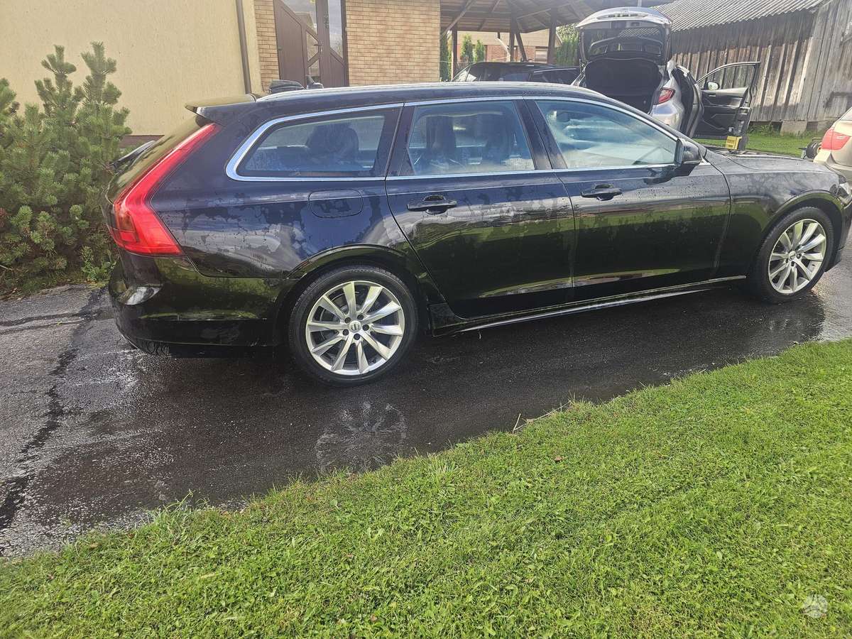 Volvo V90 - 8