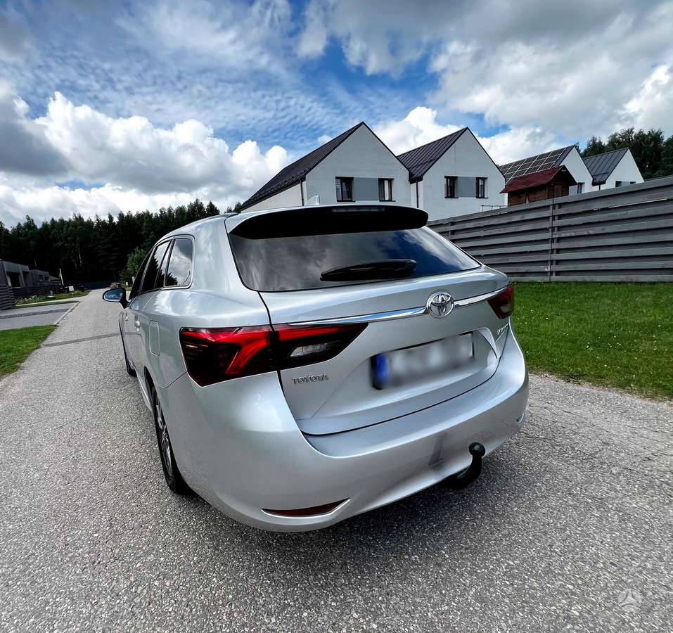 Toyota Avensis - 3