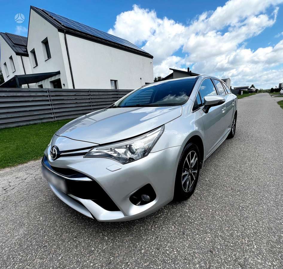 Toyota Avensis - 7