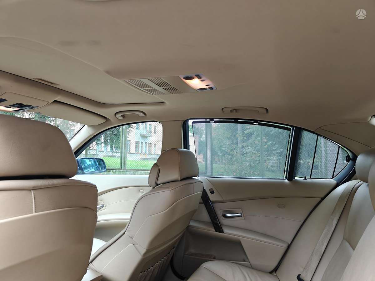 BMW 545, 4.4 l., Седан