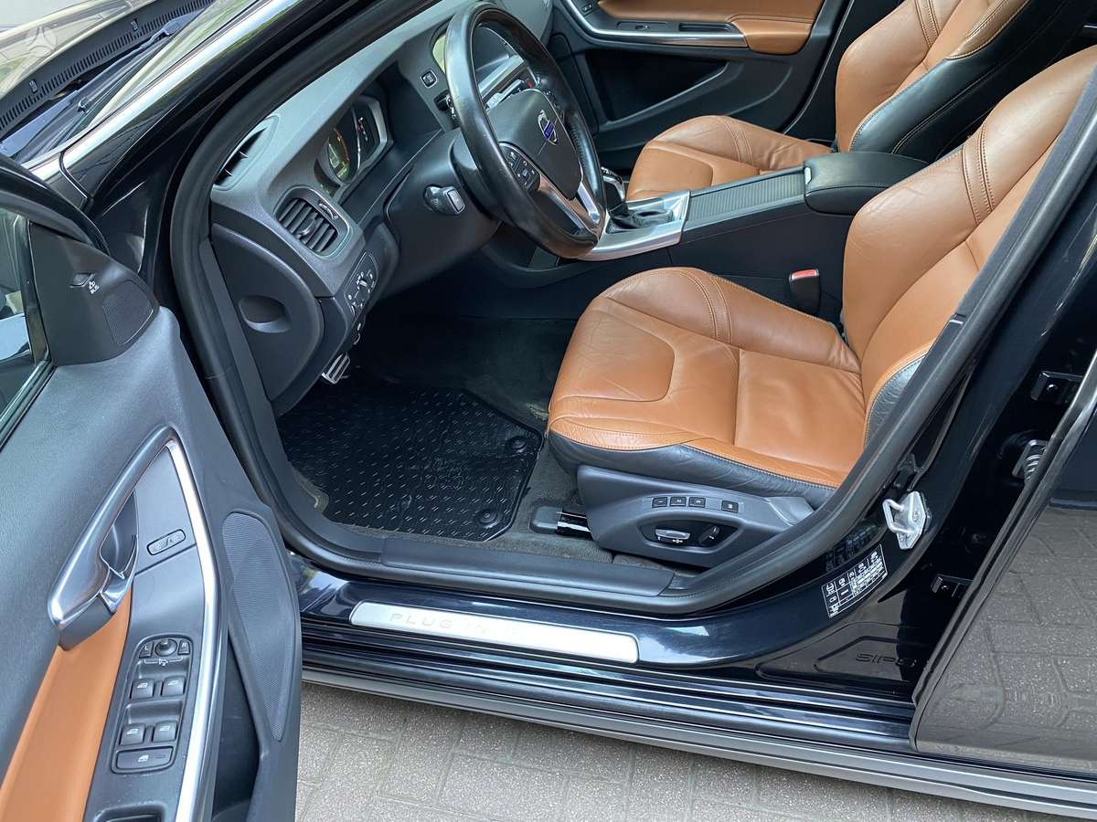 Volvo V60, 2.4 l., Универсал