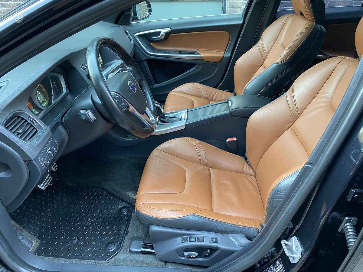 Volvo V60, 2.4 l., Универсал