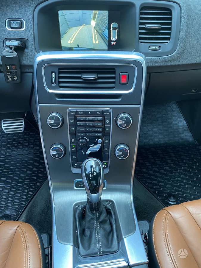 Volvo V60, 2.4 l., Универсал