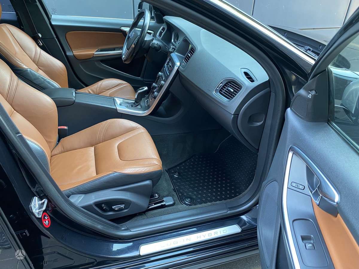 Volvo V60, 2.4 l., Универсал